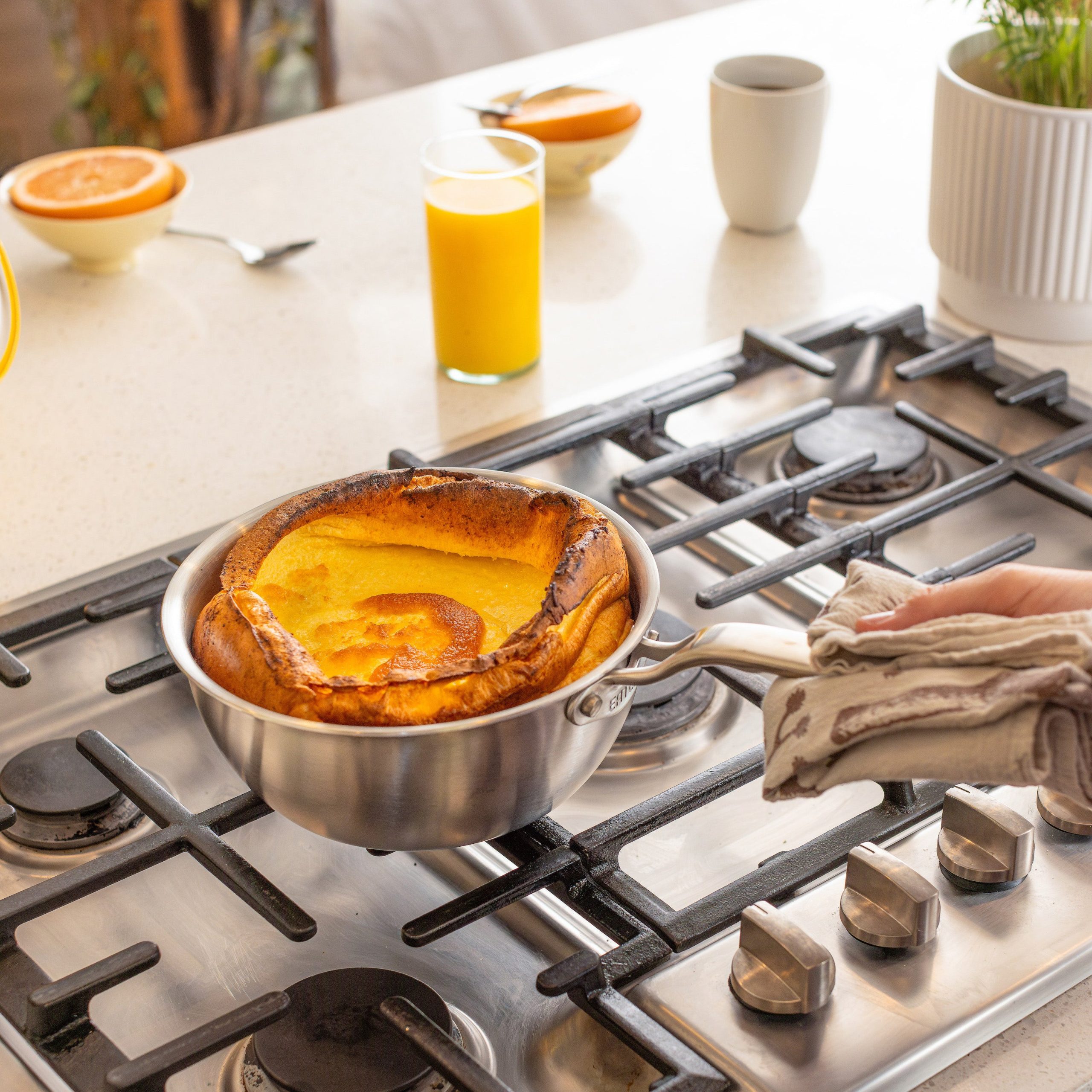 premium-2-quart-saucier-pan-with-lid-ideal-for-sauces-risottos-more_1