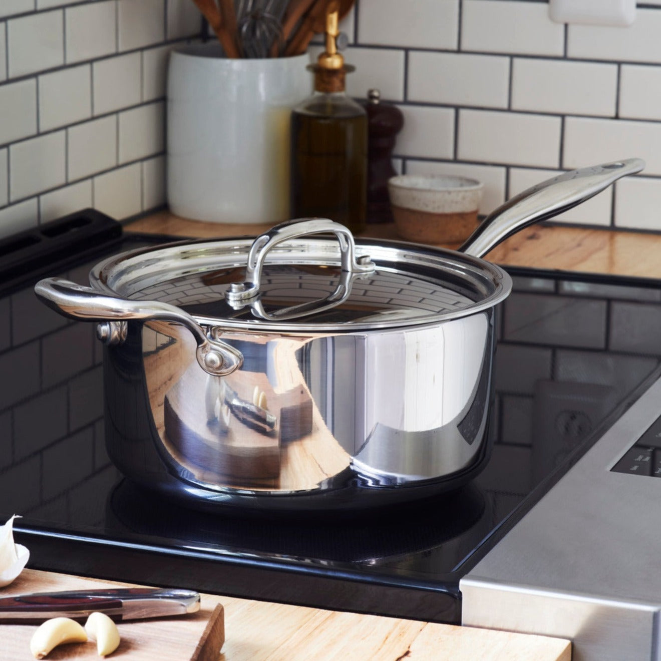 pro-quality-4-quart-saucepan-with-lid-perfect-for-soups-sauces-more_1